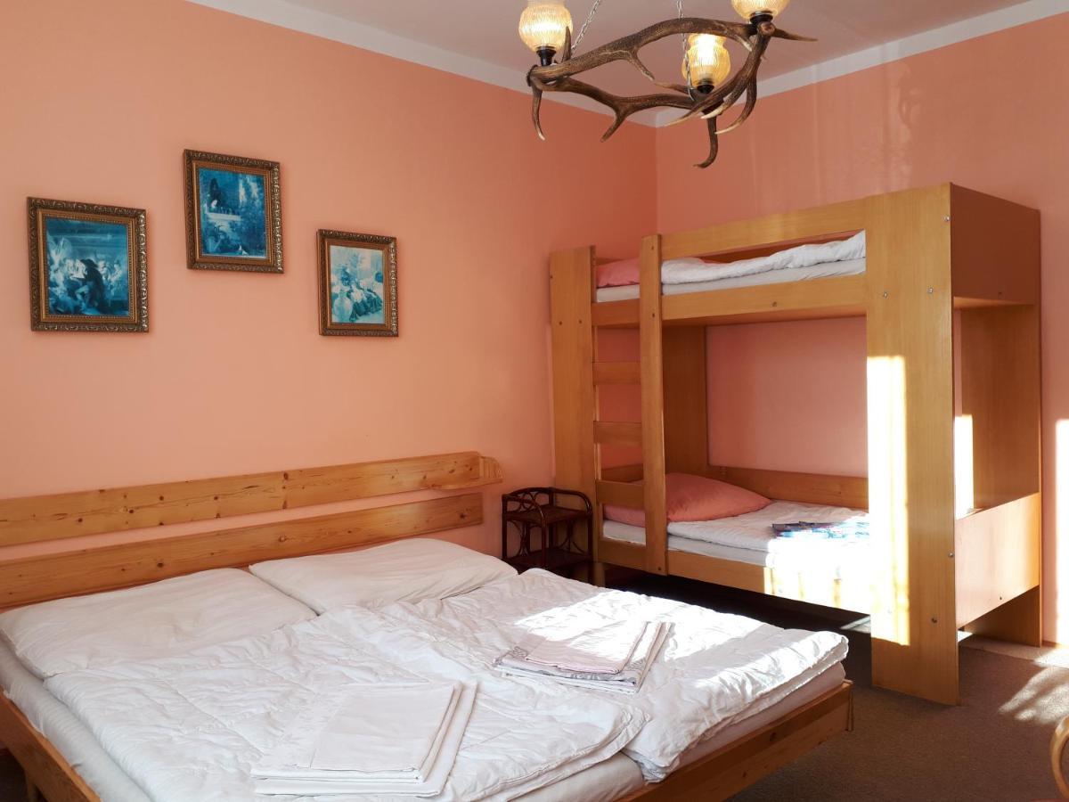 Pod Sneznikem Hotel Dolni Morava Bagian luar foto
