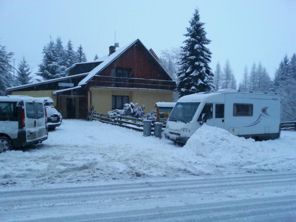 Pod Sneznikem Hotel Dolni Morava Bagian luar foto